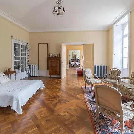 Chambre D'Hotes La Maison De Maitre Fontenay-le-Comte Exterior foto
