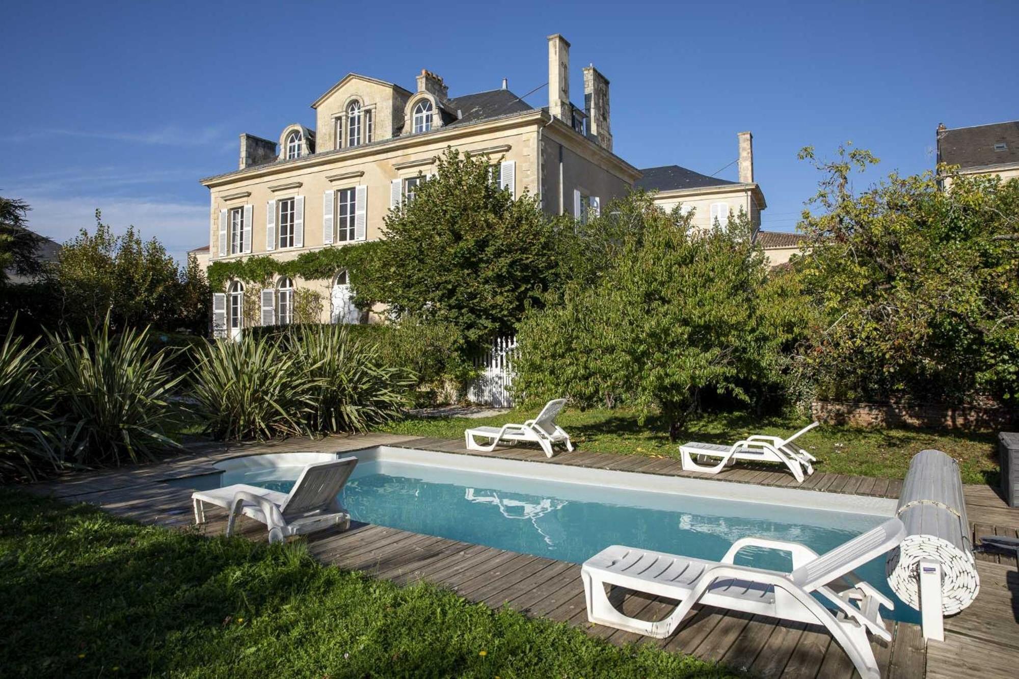 Pensión D'hotes La Maison De Maitre 5*
