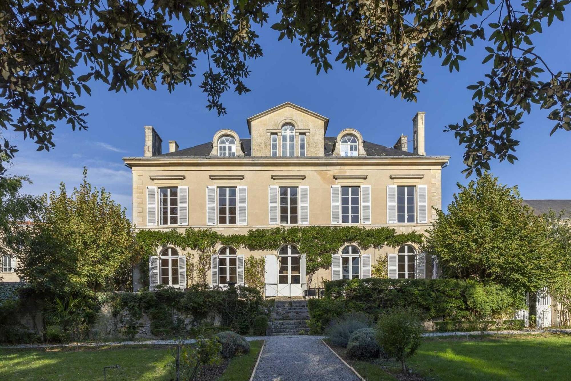 Pensión D'hotes La Maison De Maitre Fontenay-le-Comte