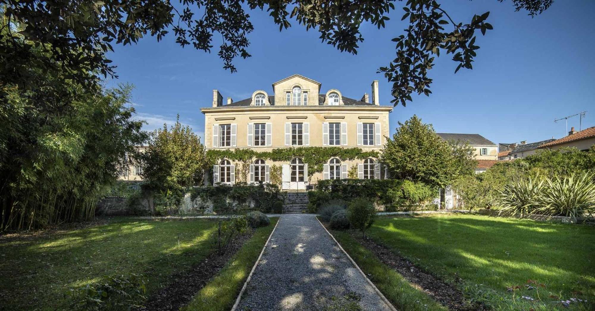 D'hotes La Maison De Maitre Pensión